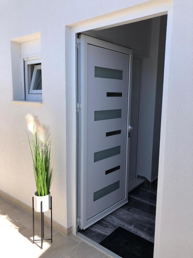 Apartman Luce Lägenhet Bibinje Exteriör bild