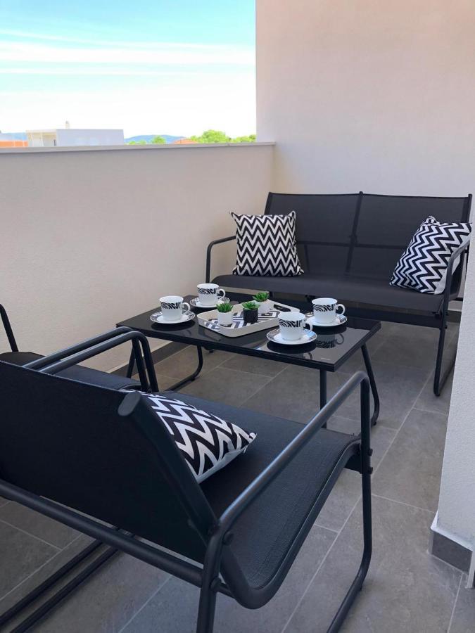 Apartman Luce Lägenhet Bibinje Exteriör bild