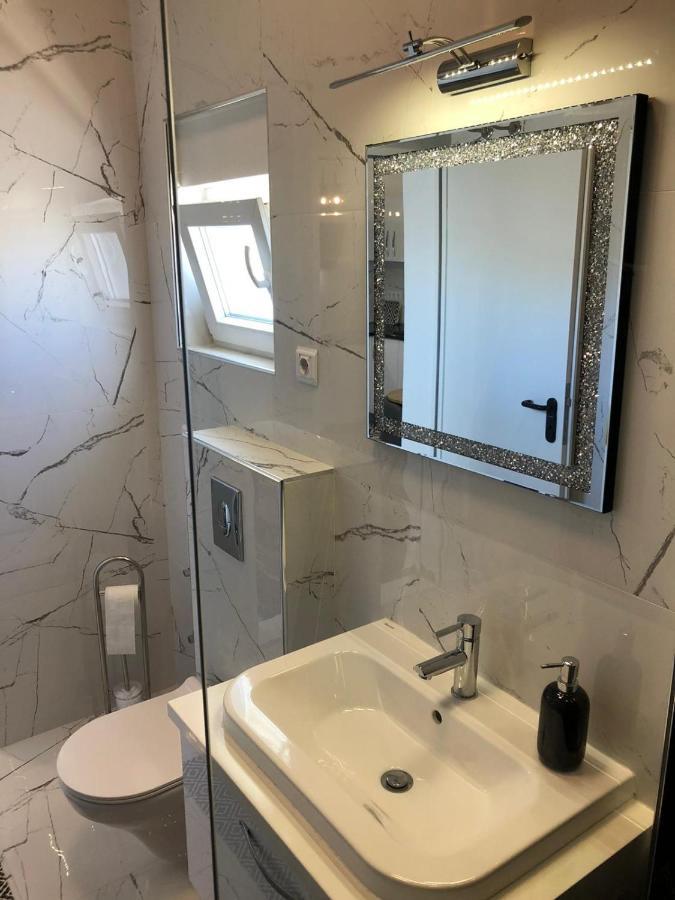 Apartman Luce Lägenhet Bibinje Exteriör bild