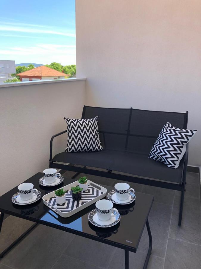 Apartman Luce Lägenhet Bibinje Exteriör bild