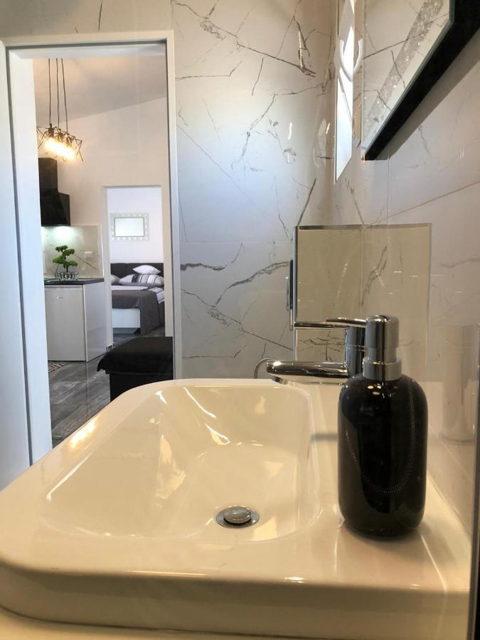 Apartman Luce Lägenhet Bibinje Exteriör bild